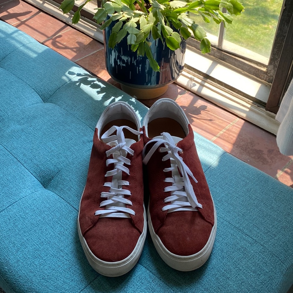 Suede brick red sneakers